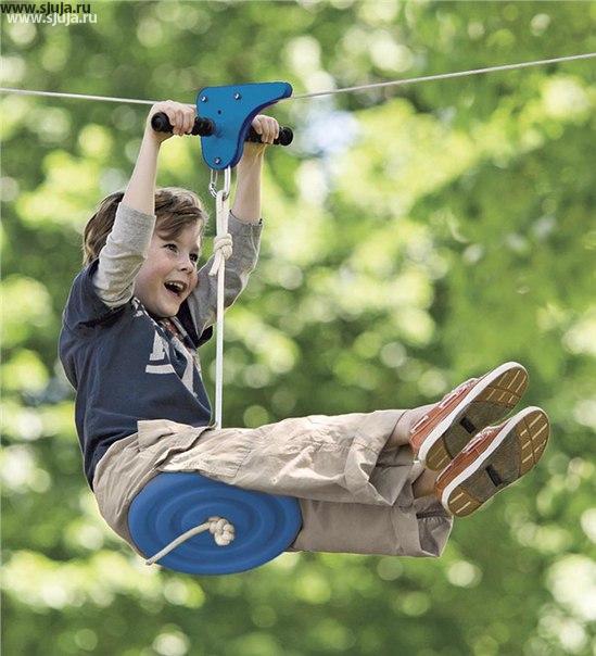 Тарзанка или zipline компания скалодромы жужа. Комплект вместе с установкой обойдется в 20000 руб.. Этот раз который натягивается между двумя деревьями устанавливается обвязка, также Бегущая по тросу каретка. Дети очень обожаю zipline и это очень хорошо когда у вас на участке есть возможность его установить. #купитьтарзанку #зиплайн #детскаяканатка #zipline #sjuja #dsjuja #скалодром #канатнаядорога #длядачи #тарзанканадачу #детскийатракцион #аттракционы #площадка #впарке #влесу #активныйотдых #загородом #ленобласть